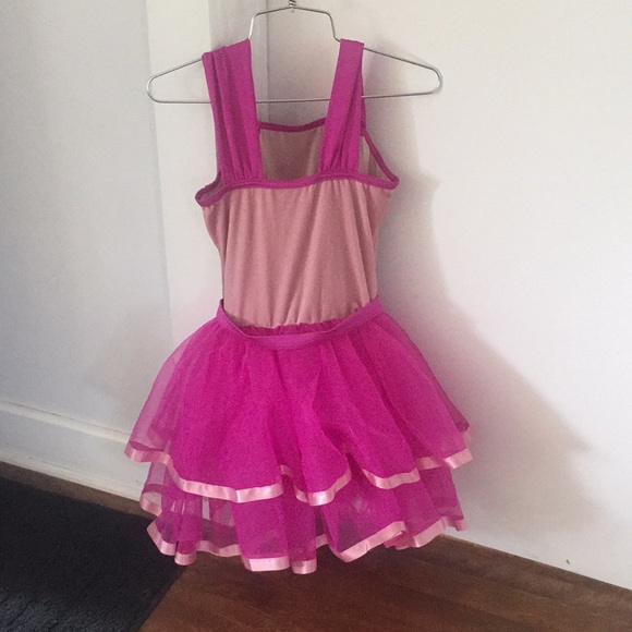 Pink dance costume - Picture 4 of 4